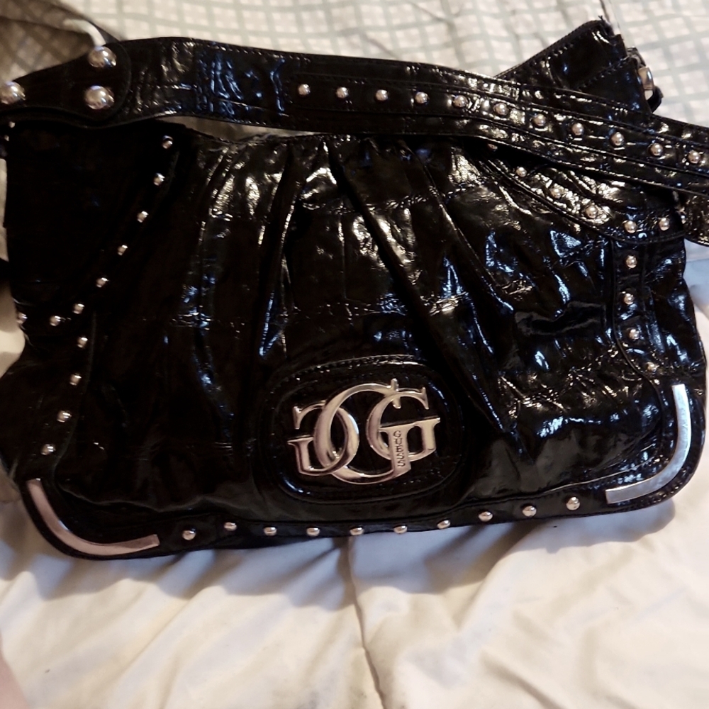 Authenticated GUESS purse
